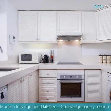 Apartment Luxury Penthouse Seaesta By Hmr Holidays *