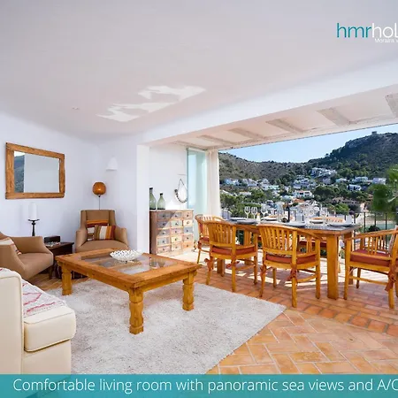 Apartment Luxury Penthouse Seaesta By Hmr Holidays